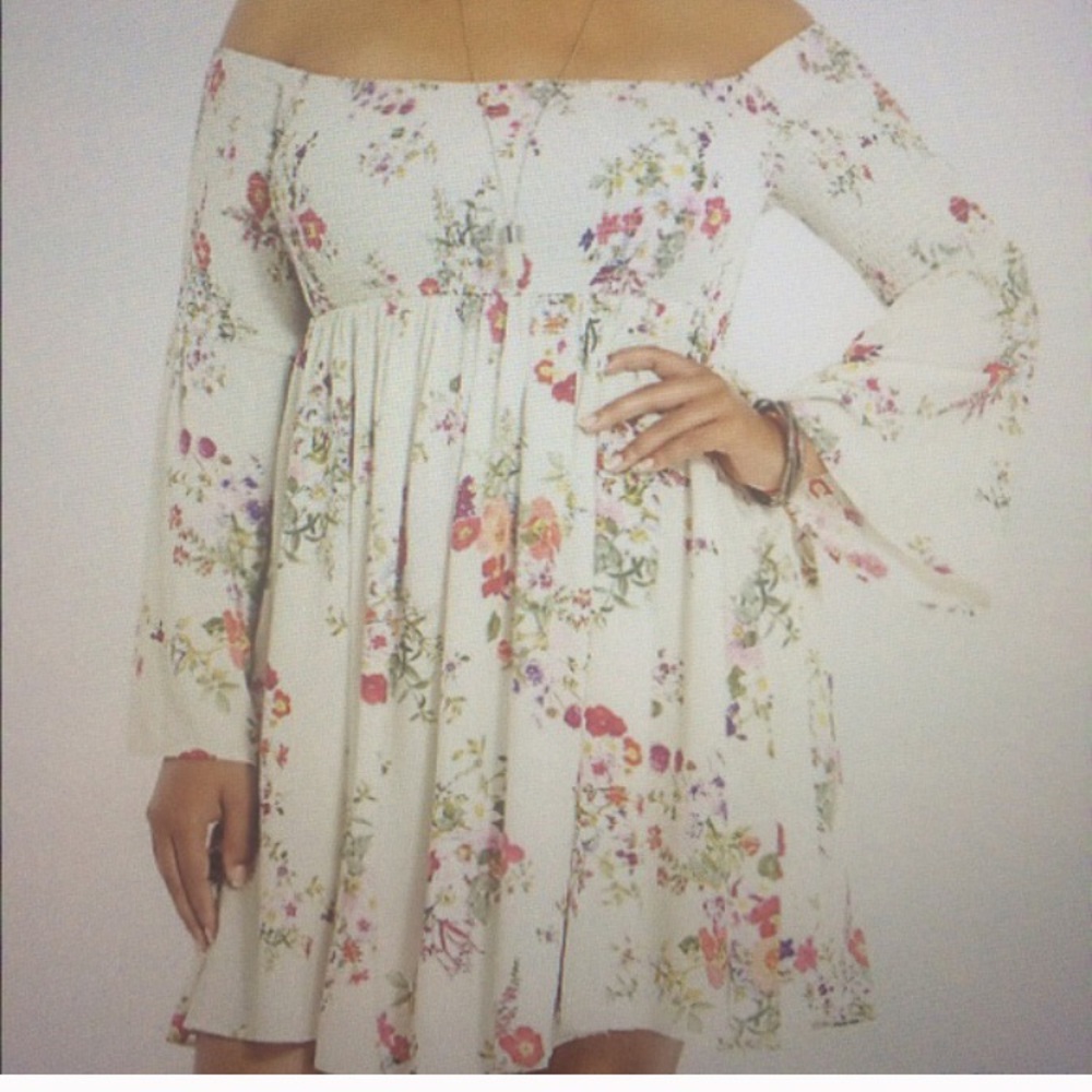 ISO!! IN SEARCH OF this dress in a size 1!